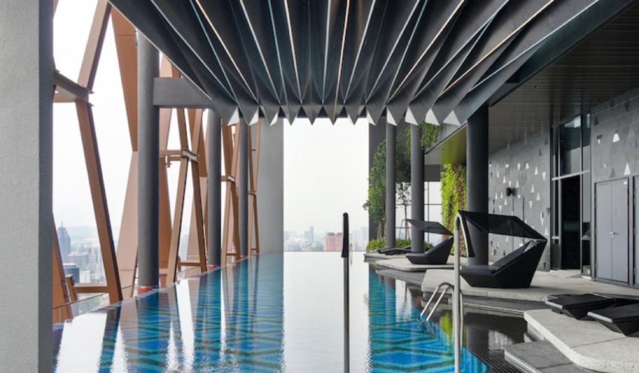 Scarletz Suites Klcc Twin Tower By Purple Orchid Κουάλα Λουμπούρ Εξωτερικό φωτογραφία