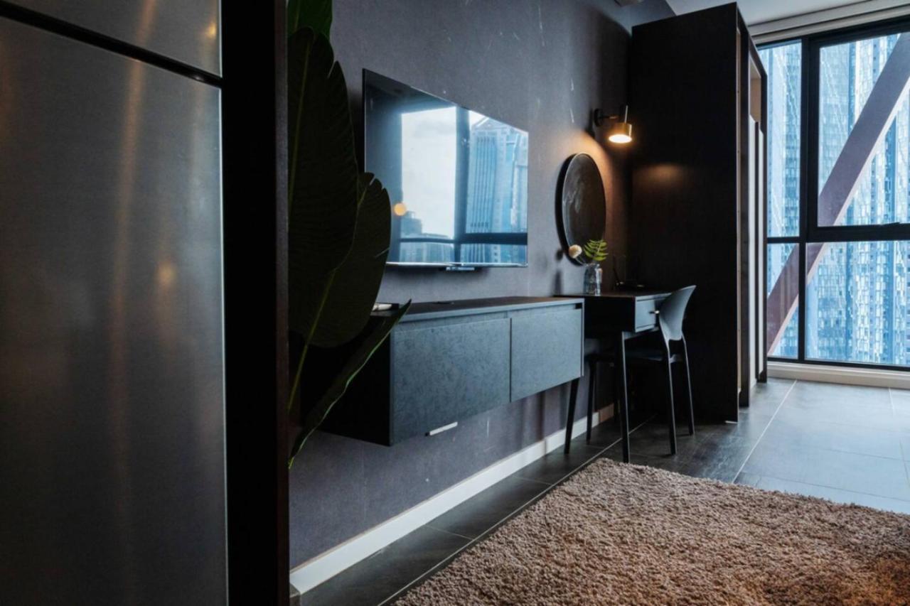 Scarletz Suites Klcc Twin Tower By Purple Orchid Κουάλα Λουμπούρ Εξωτερικό φωτογραφία